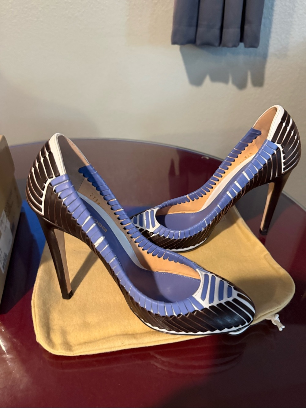 Authentic Sergio Rossi Woven Leather Stiletto Pumps  Size 36.5